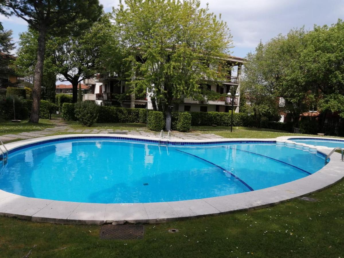 Lucky Apartment 2 Σιρμιόνε Εξωτερικό φωτογραφία
